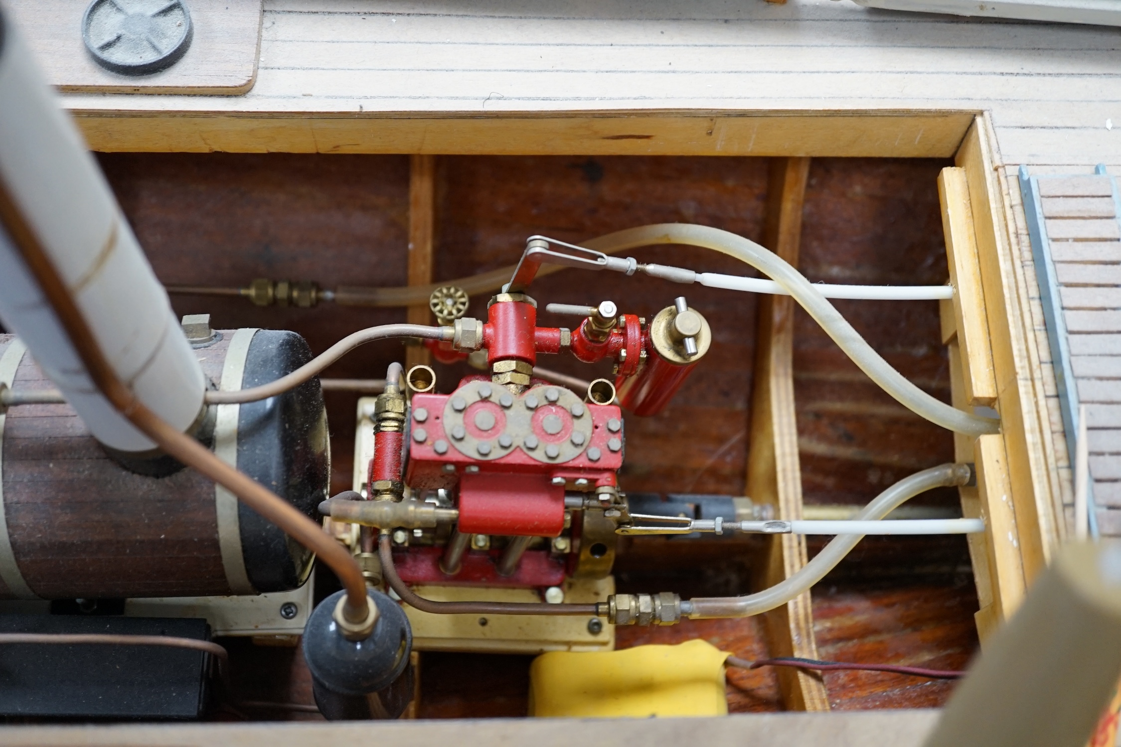 A kit-built Maxwell Hemmens pond yacht style live steam model of a herring drifter, LT210, 120cm long